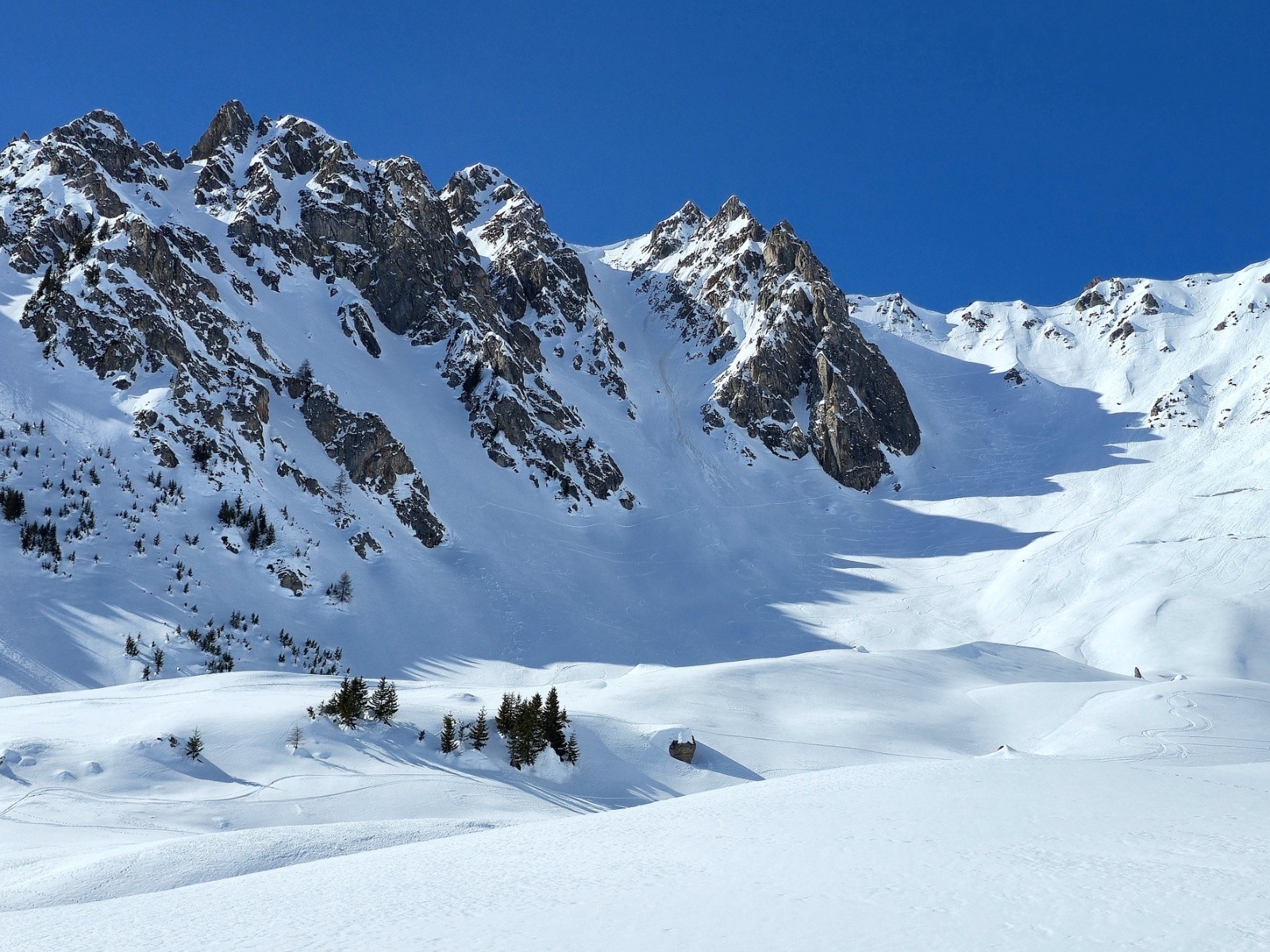 #5 Les couloirs nord de Roche à Thomas. Les couloirs nord de Roche à Thomas.