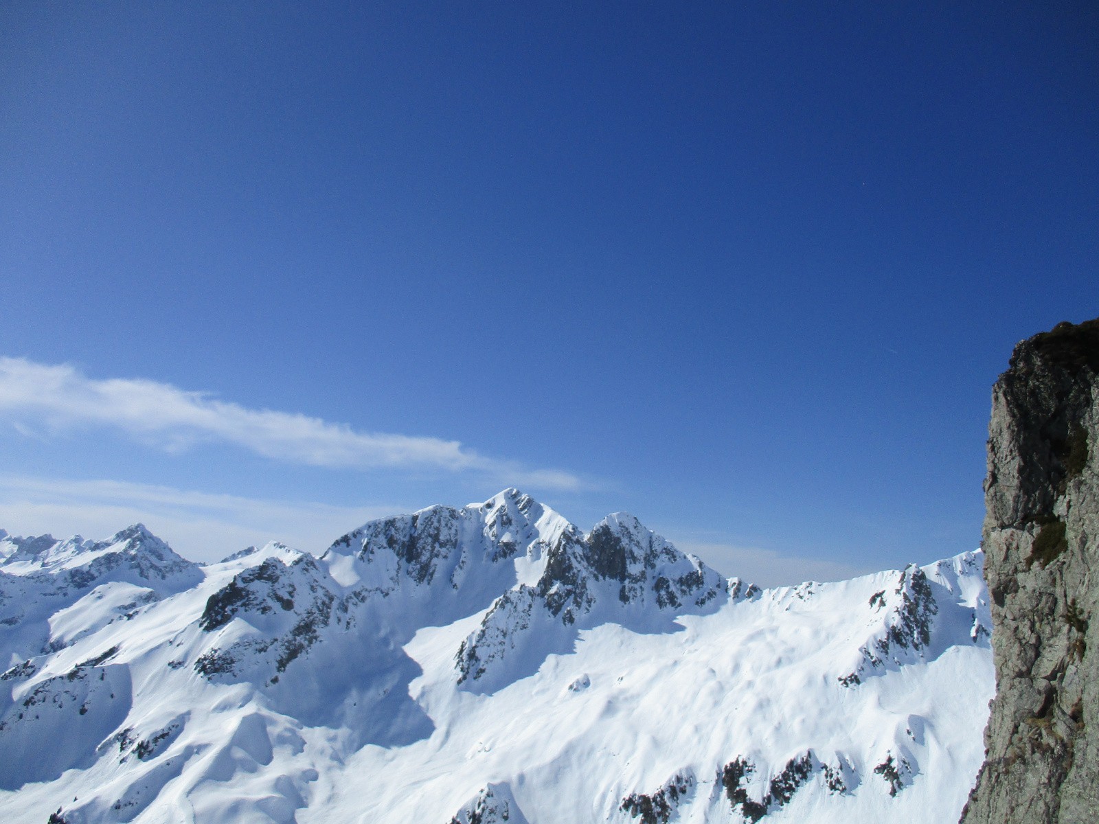 au loin combe bronsin