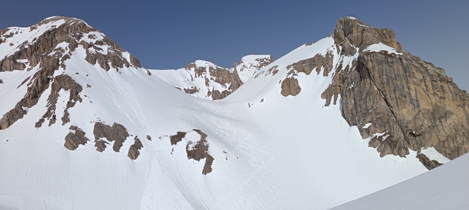 &nbsp;Dabs ke creux combe de la Prison et au dond L'Obiou&nbsp;