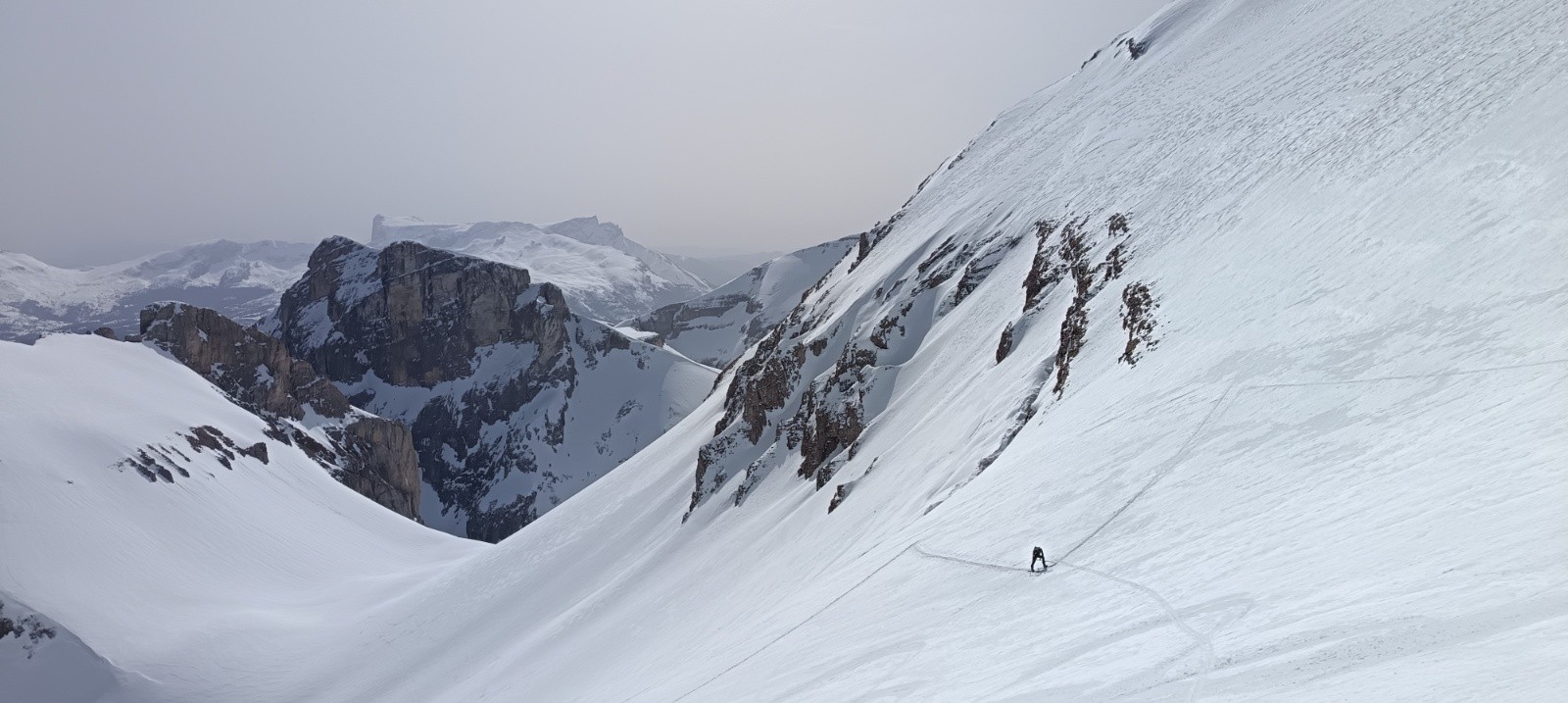 Gilles dans le dur en montant sous le Bonnet de l'Évêque&nbsp;