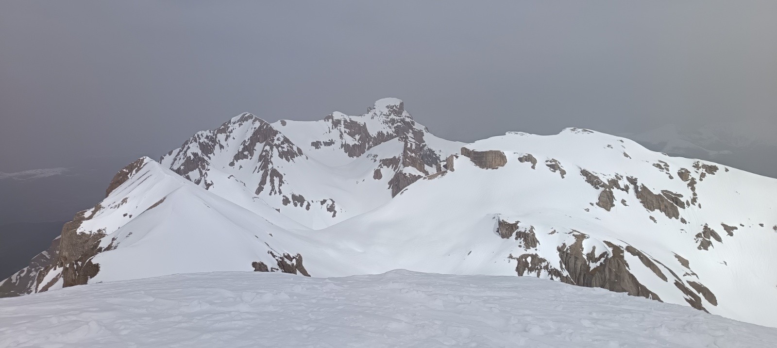 Le maître des lieux vu du sommet&nbsp;