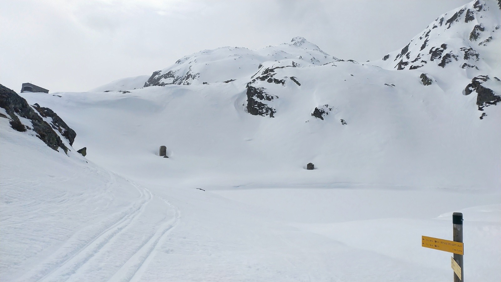&nbsp;Direction Pic Cabottes (encore caché derrière l'antécime)