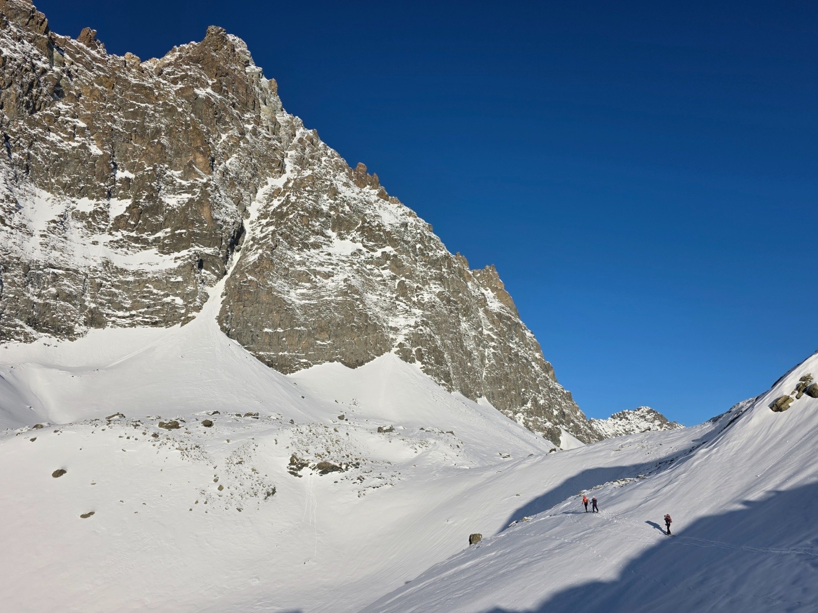 Départ duvrefuge vers le passo di Viso