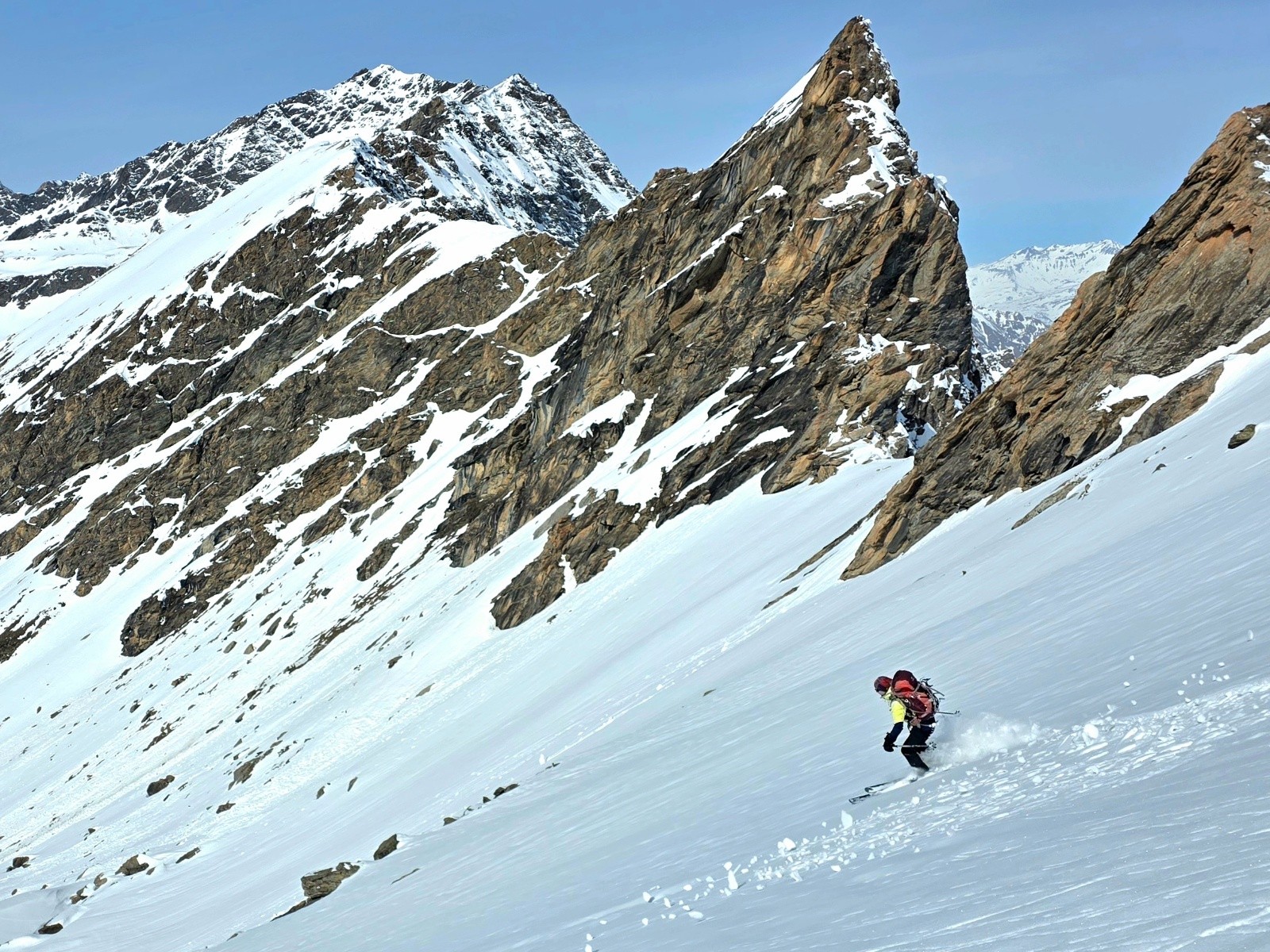 Belle descente dans le vallon de Soustra