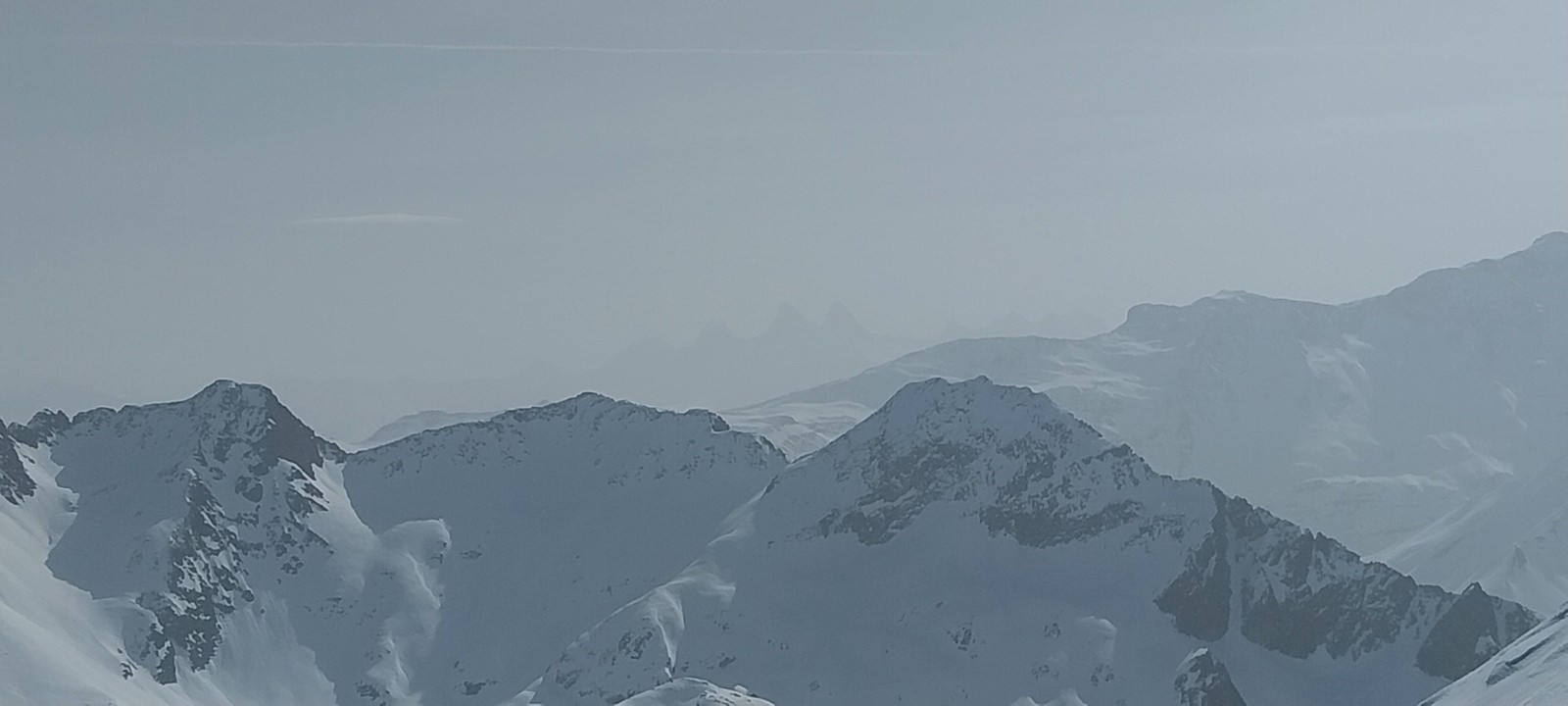 &nbsp;Les ombres des aguilles d'Arves&nbsp;