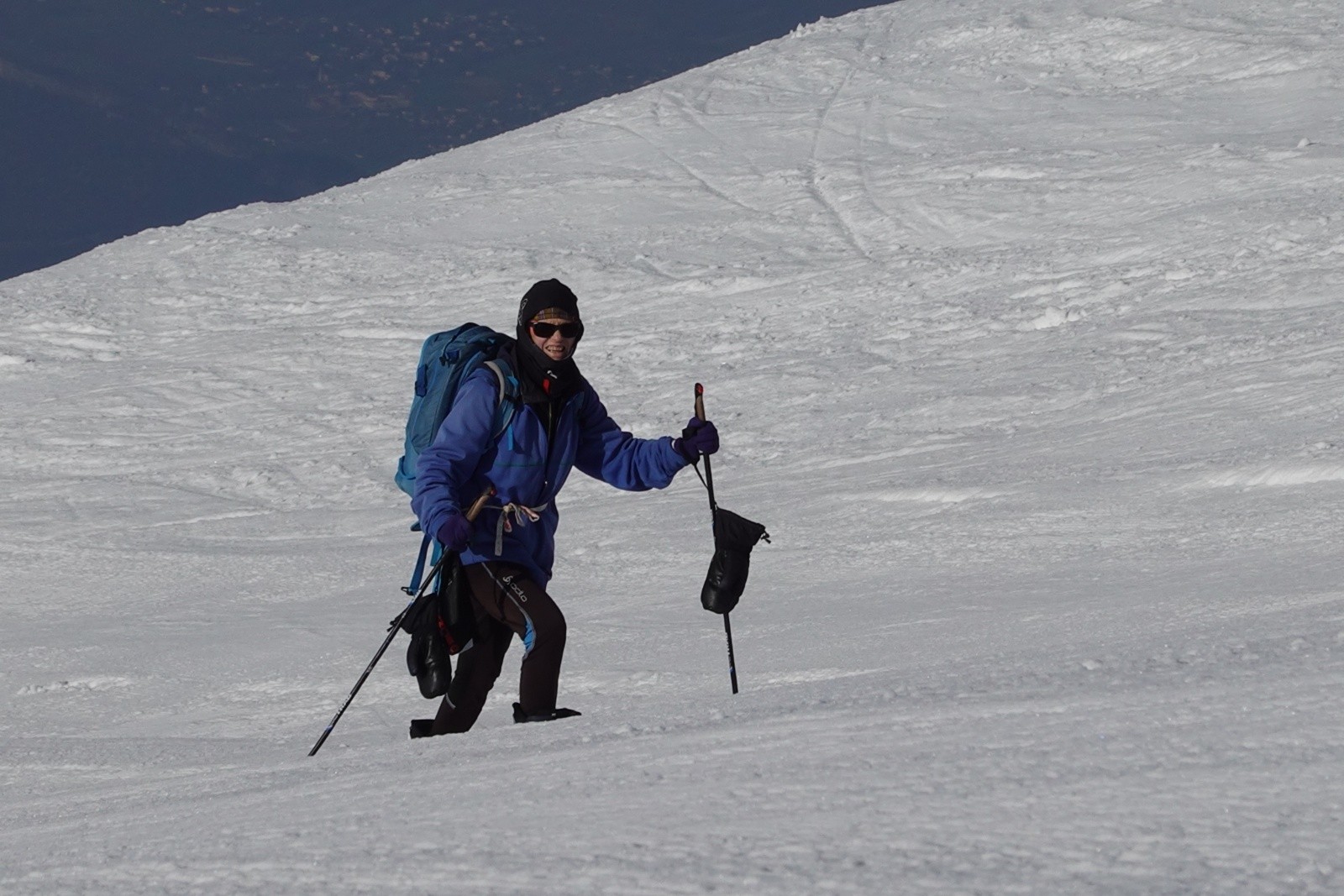 Pascale monte sans skis