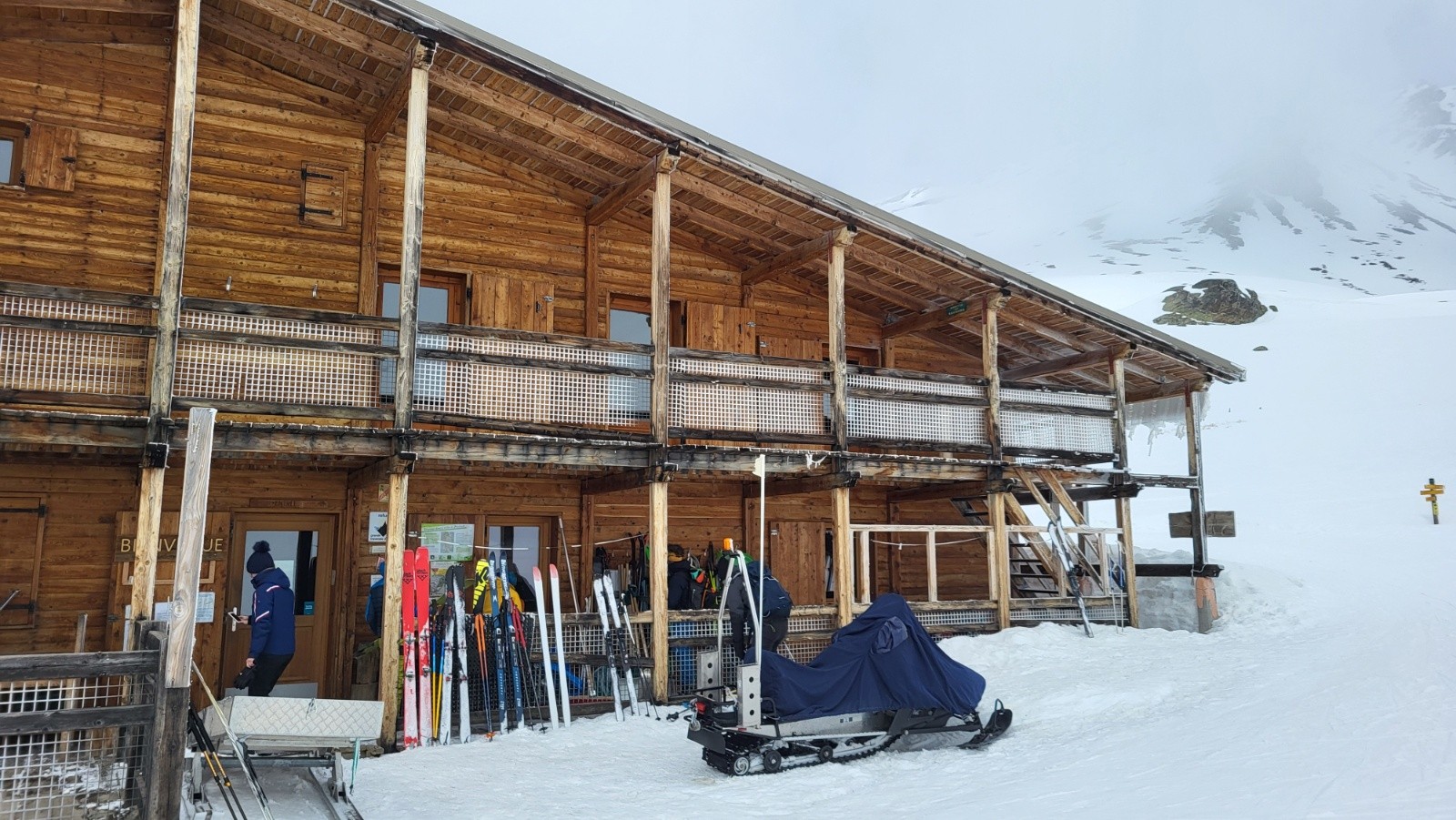 &nbsp;J6 - Arrivée au refuge Agnel