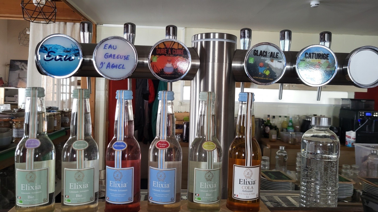 &nbsp;J6 - On sert de bonnes bières ici