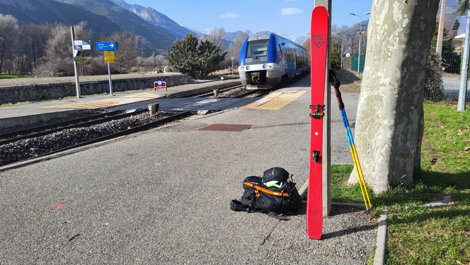 &nbsp;J7 - Poursuite en train