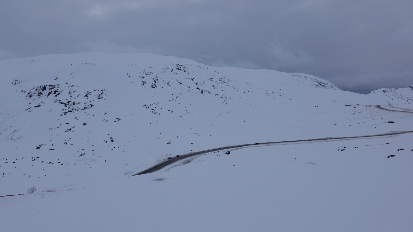 Panorama sur le Kaperfjellet et l'Istind