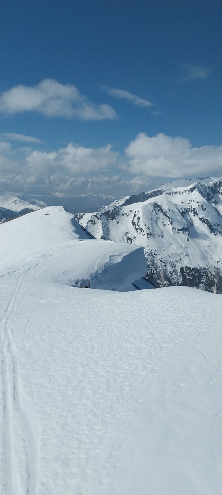 #20 Attention aux grosses corniches Attention aux grosses corniches