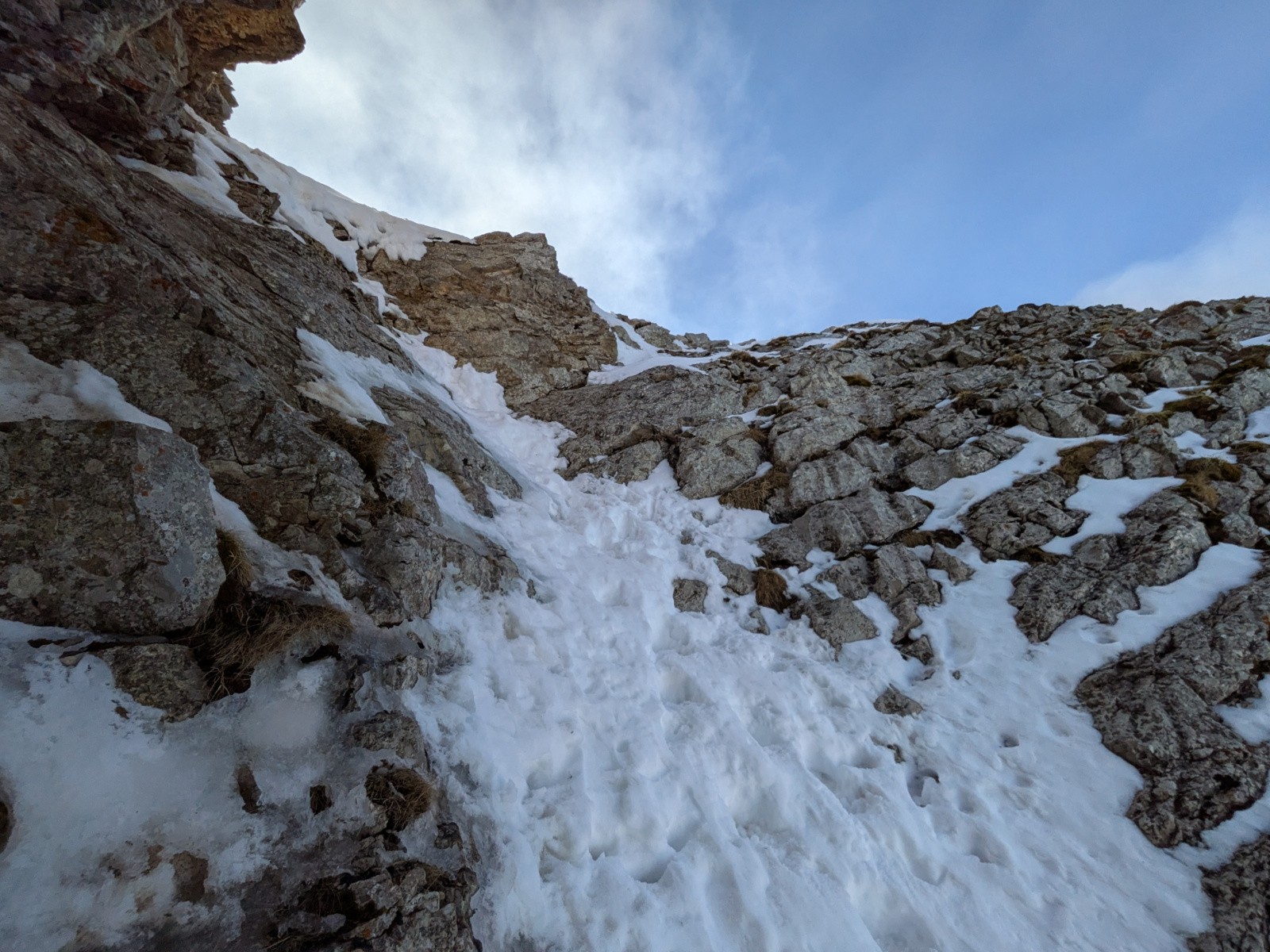 #5 Sous le col , bonjour madame que j’aperçois sur la crête. Sous le col , bonjour madame que j’aperçois sur la crête.