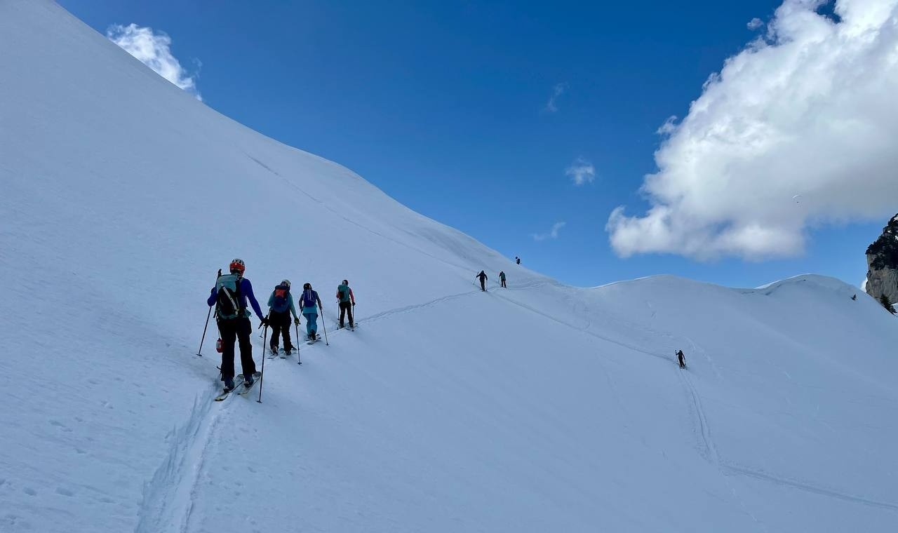 Remontée vers le col de Bellefont. C'est beau !