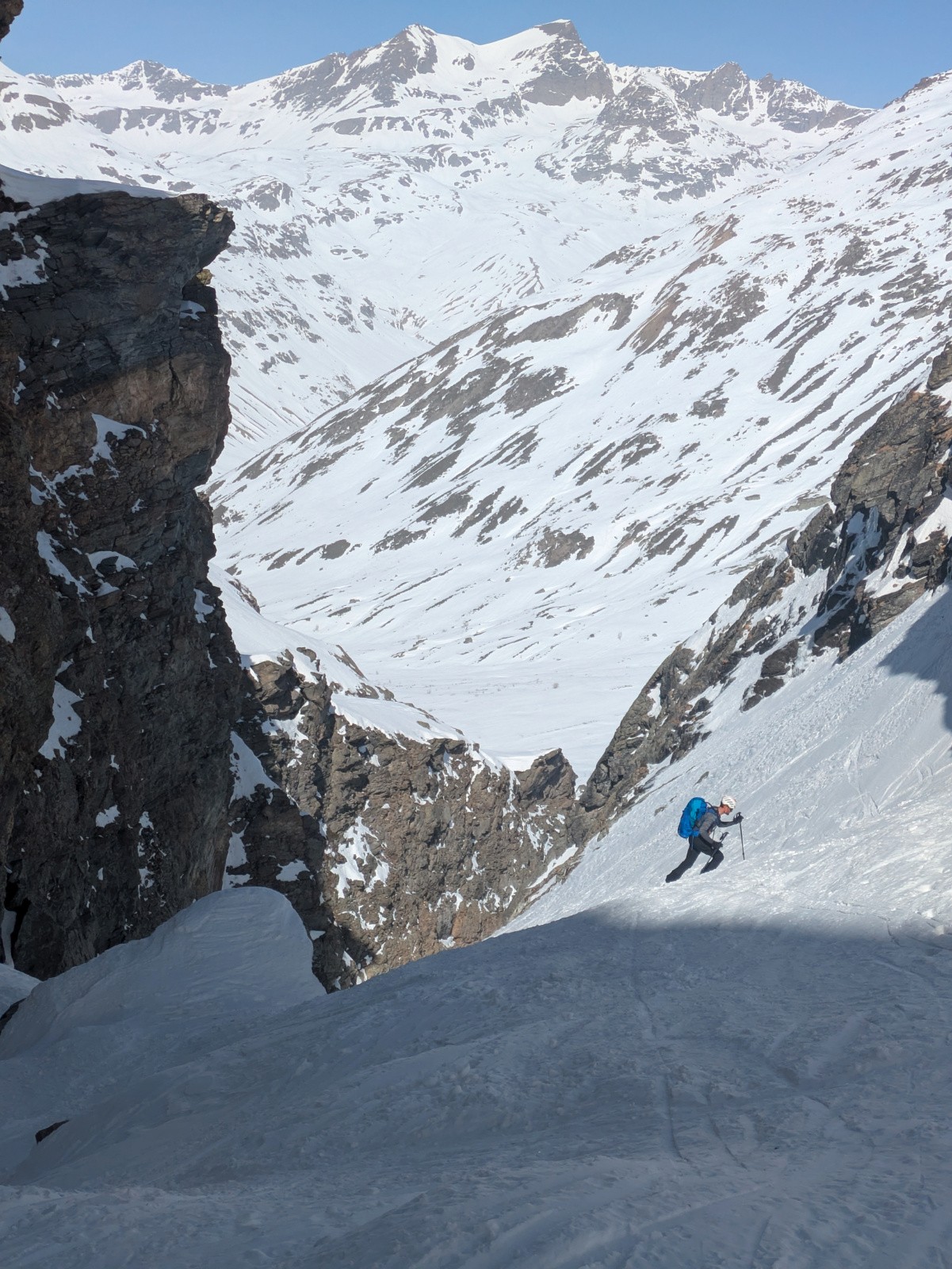 Jour 1 : Montée par les Gorges de la Reculaz