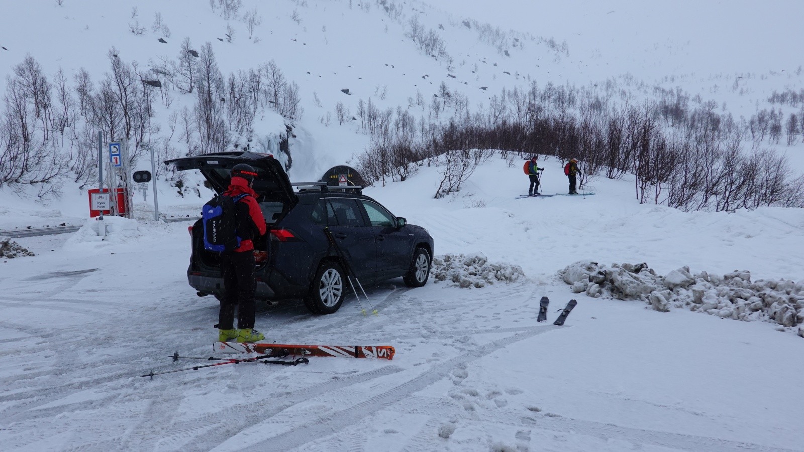 Le départ réel au niveau du parking à côté du Krokelvatnet