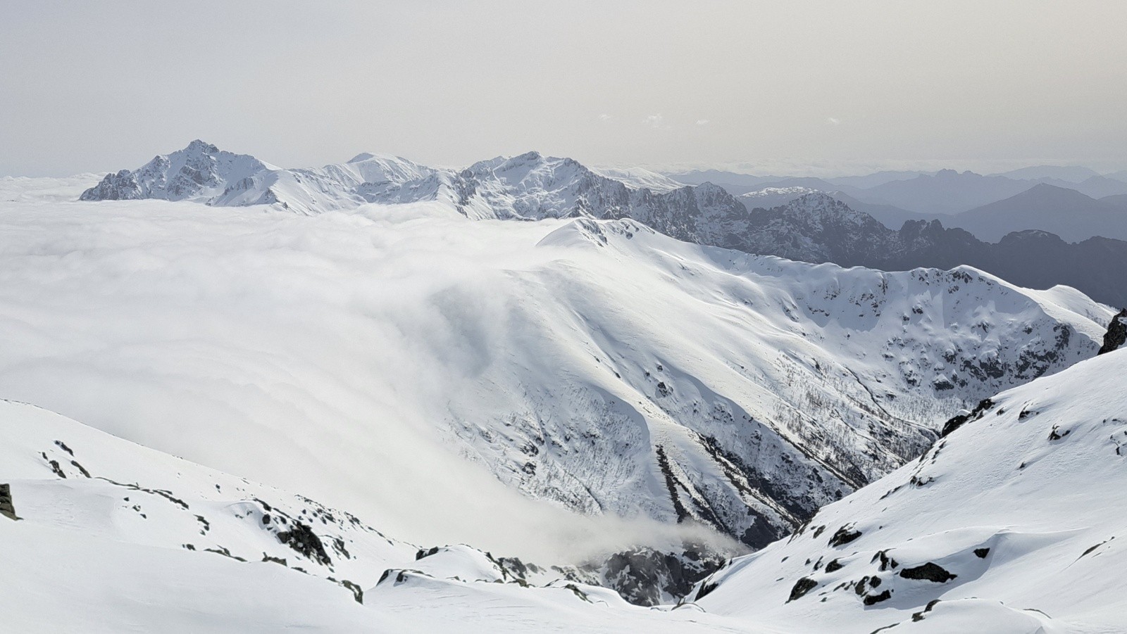 Bocca Muzella, beau flux d'Est qui déborde