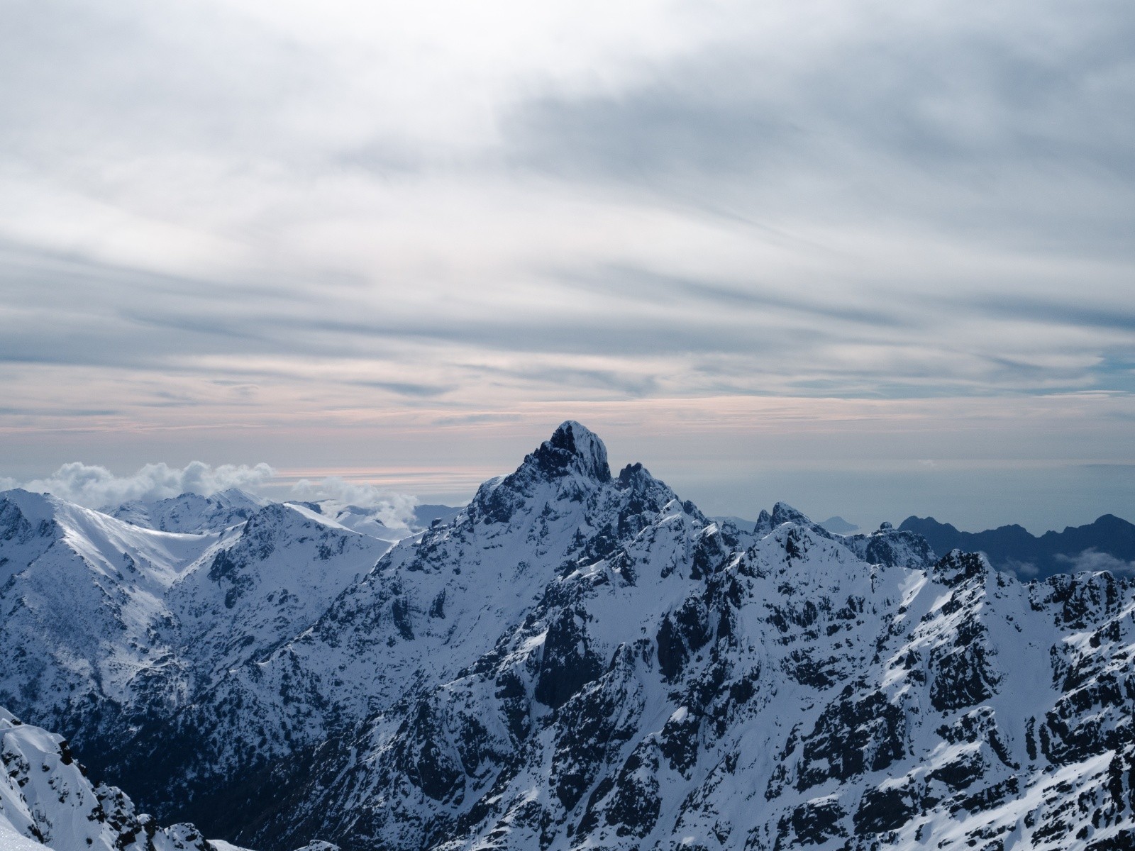 Paglia Orba sur fond de Méditérranée