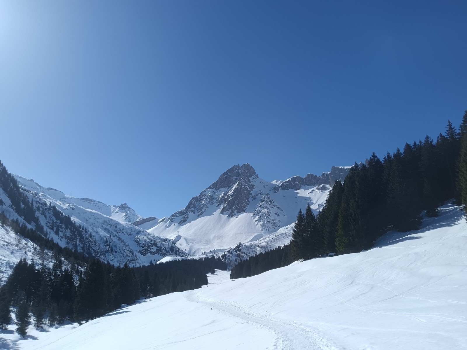 Plat de la Rollaz sous les aiguilles de la Pennaz&nbsp;
