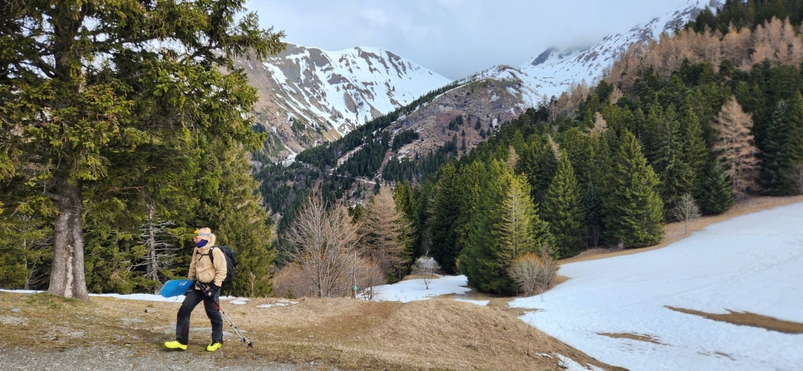 Au fond le Pérollier face S du parking 🅿️&nbsp;