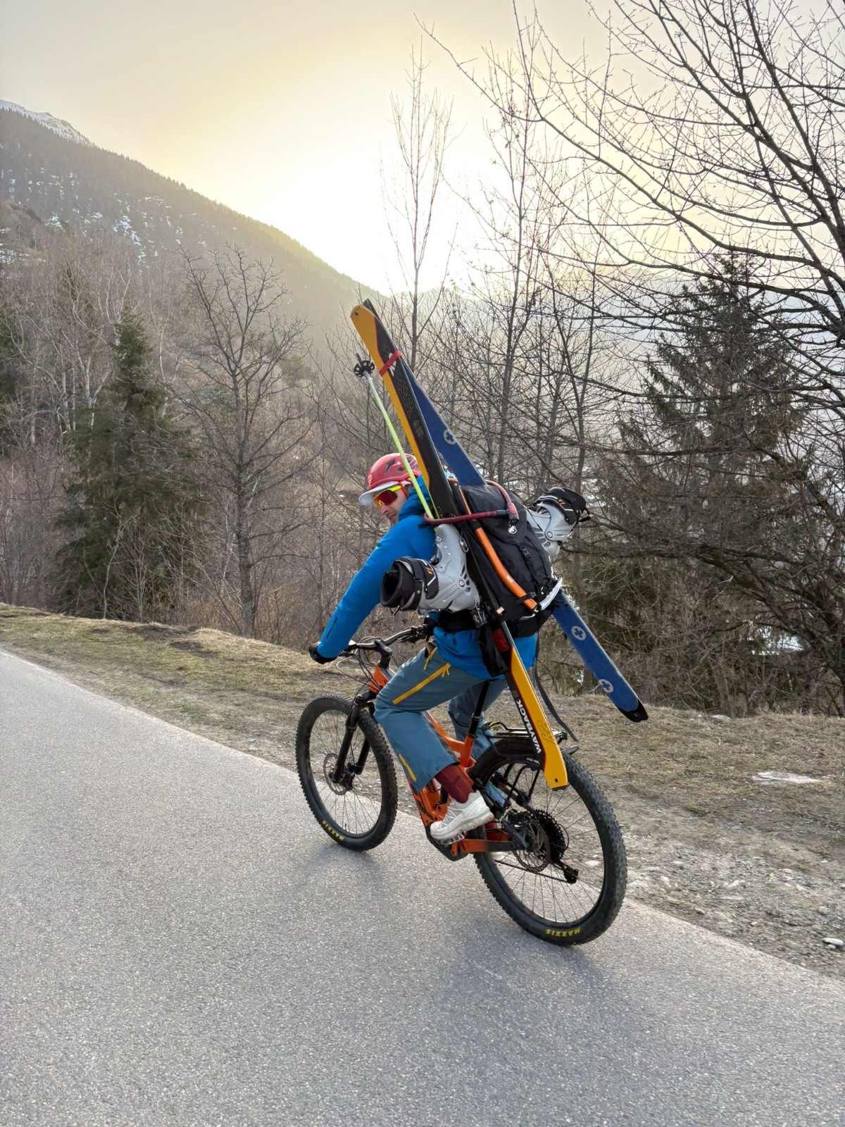 Départ chargés comme des mules