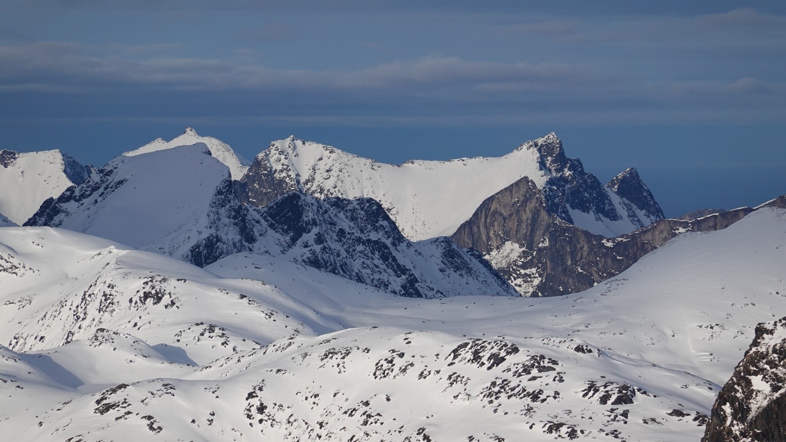 Panorama vers le NE de Senja depuis le Roalden au Svartvasstind