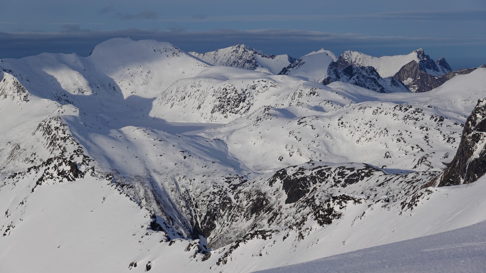 Panorama sur le Roalden, le Skultran, le Burstind et le Segla