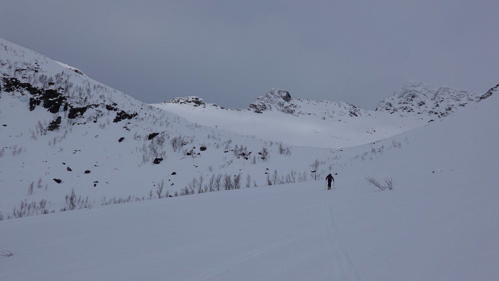 Au départ, le ciel est encore gris