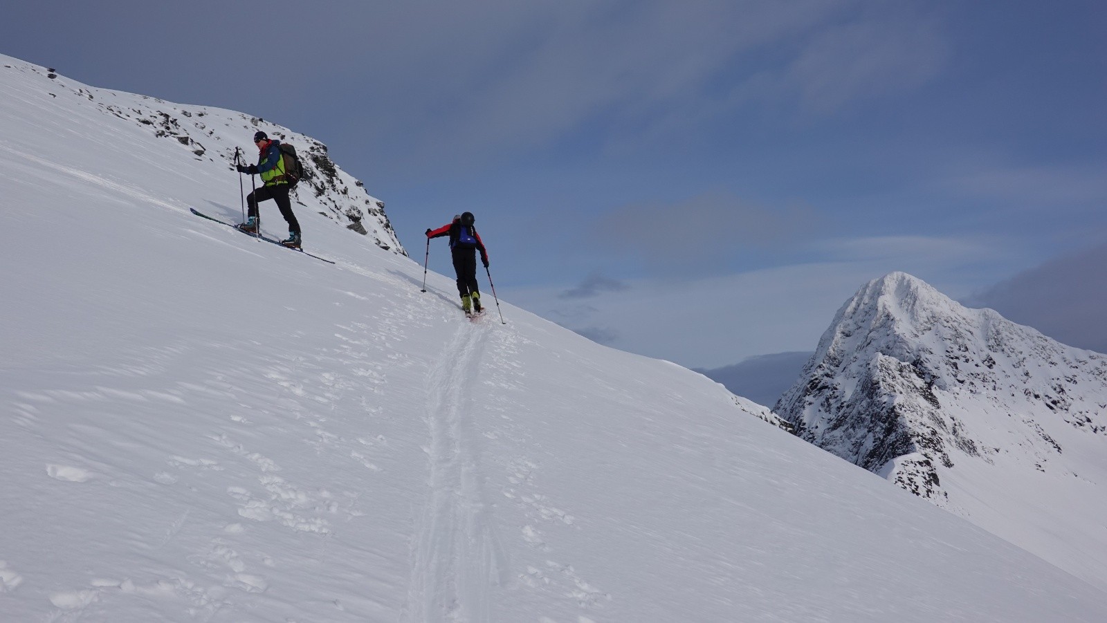 En cours d'ascension sous le soleil enfin revenu😀