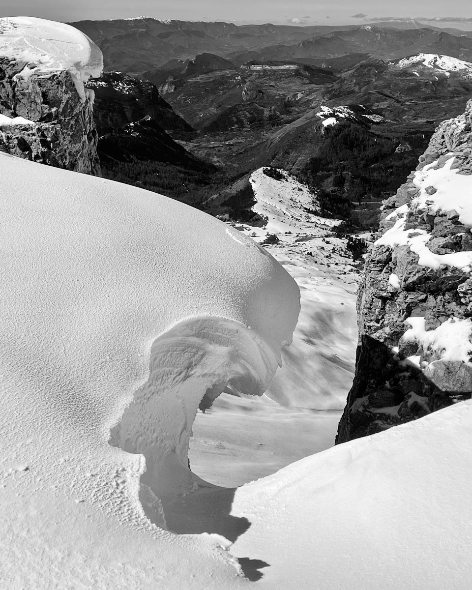 Vers l'W (Lure au fond à gauche)