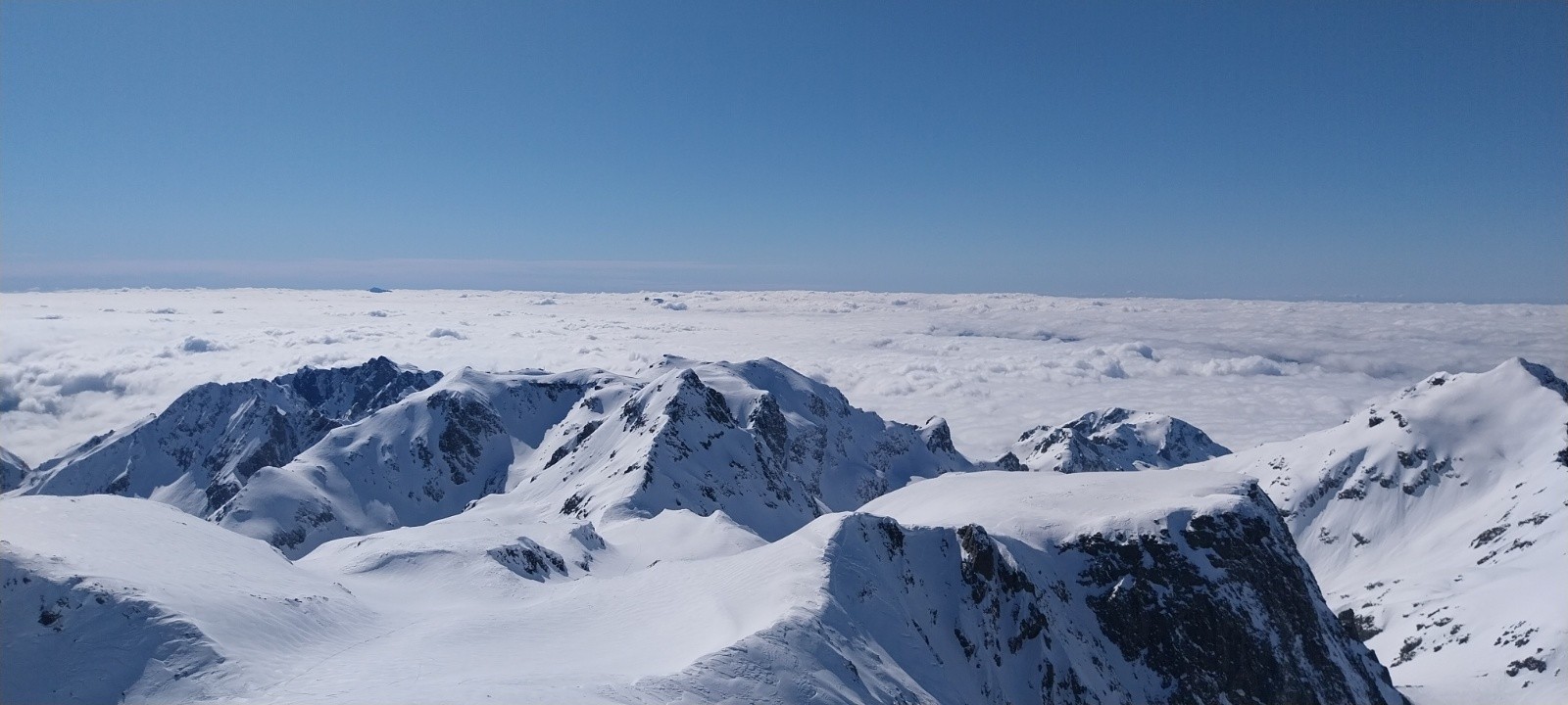 &nbsp;Belle mer de nuages