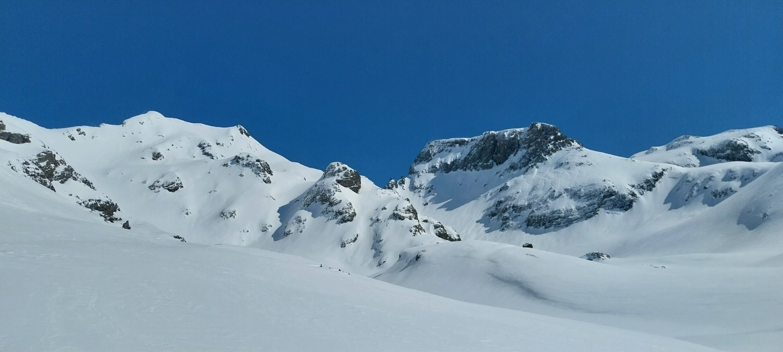 &nbsp;Couttet et rochers rouges