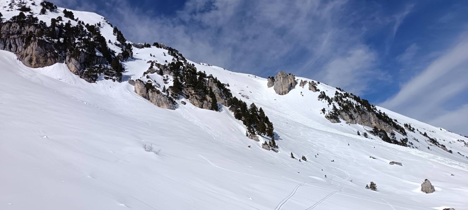 Coulées de la pente E