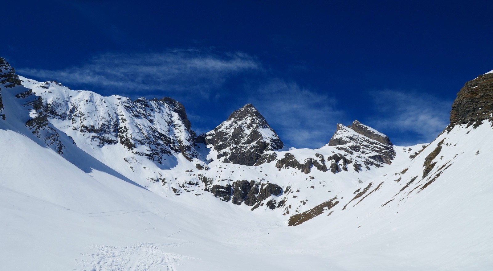 &nbsp;En remontant la combe des Aiguilles, c'est pas moche ici !