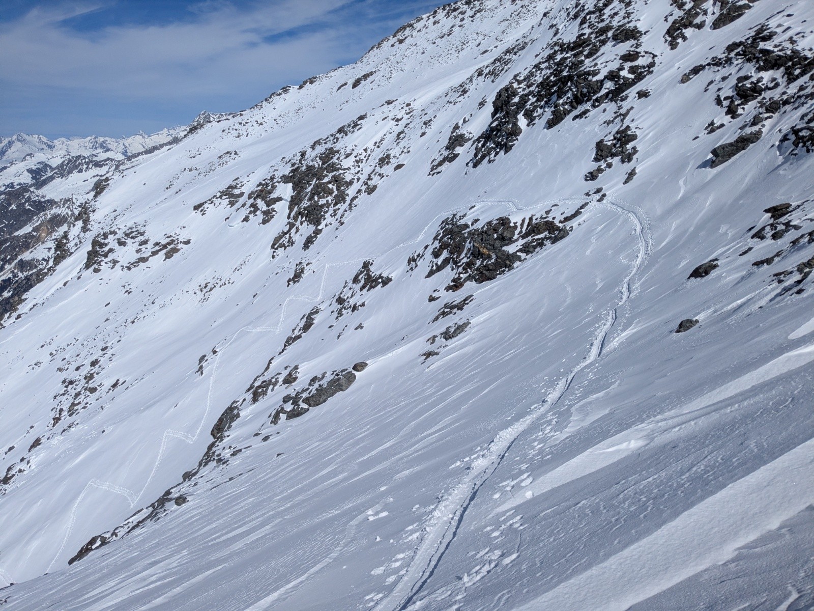 &nbsp;un poil expo cette traversée, juste avant d'arriver sur le glacier&nbsp;