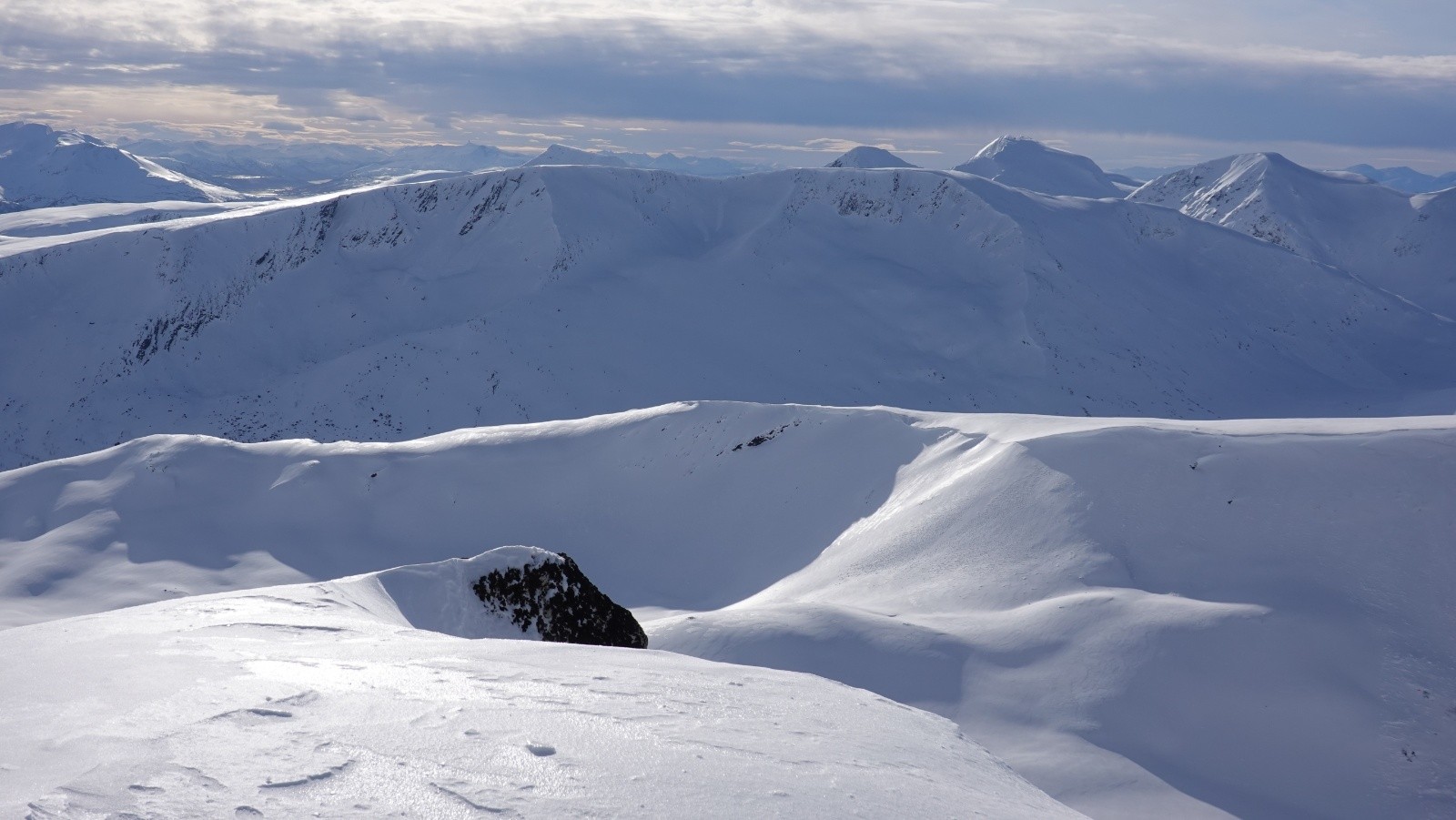 Panorama sur le Gratinden skié hier dimanche