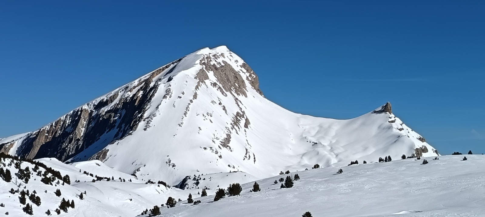 &nbsp;Gd Veymont versant S,le ht de la crête ne nous a pas inspiré&nbsp;
