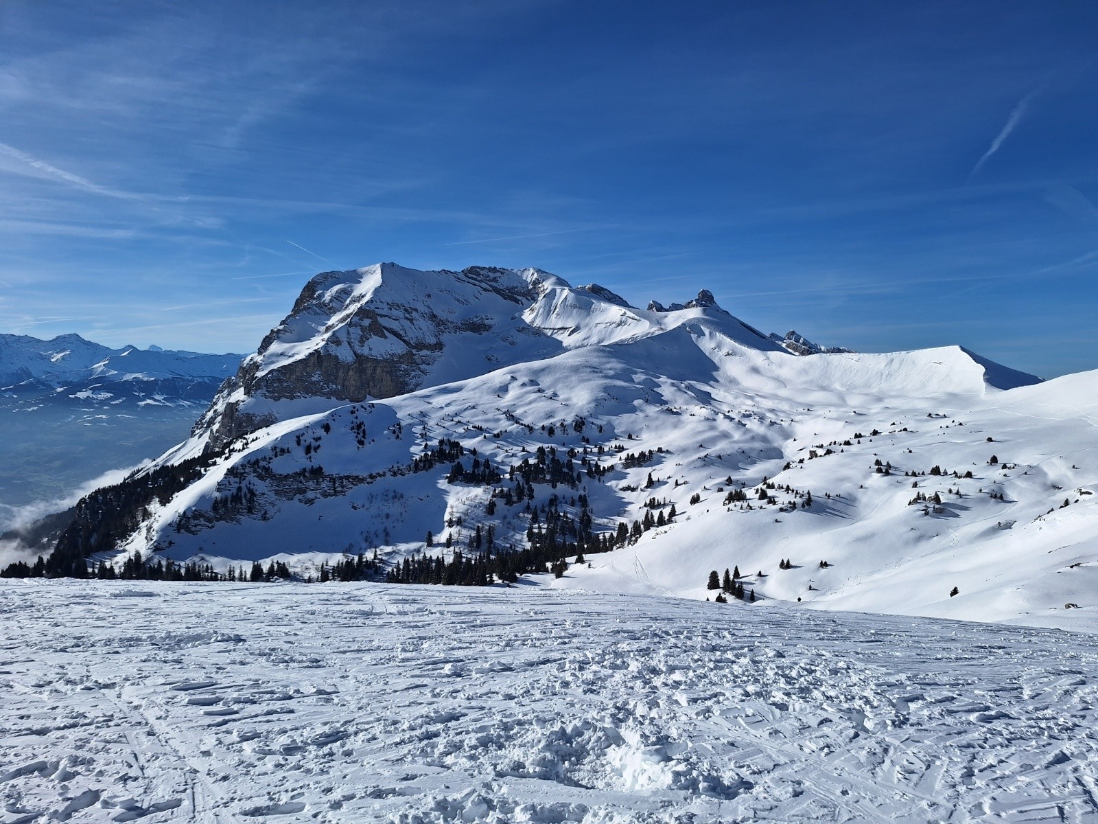 Le secteur depuis la Tête de la Sallaz