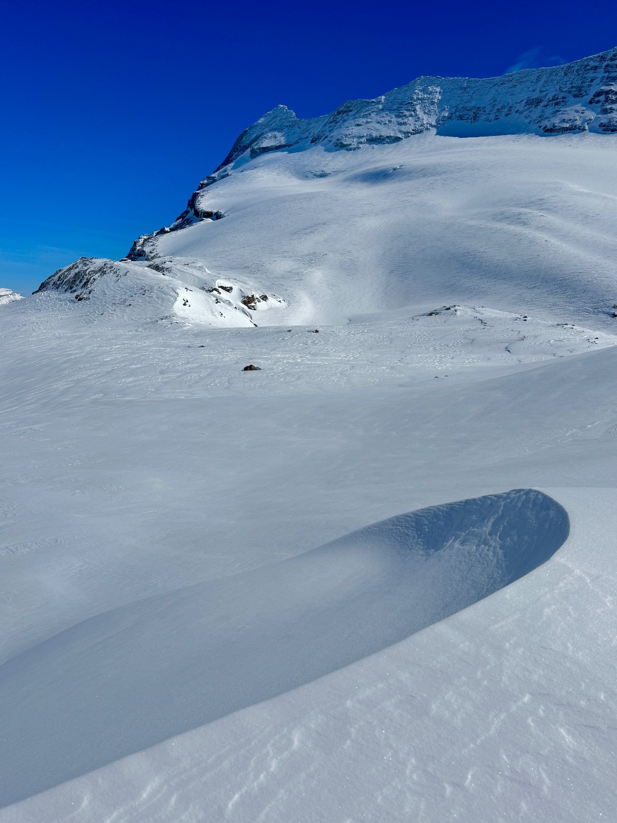 Monte Leone, la prestance d'un 4000