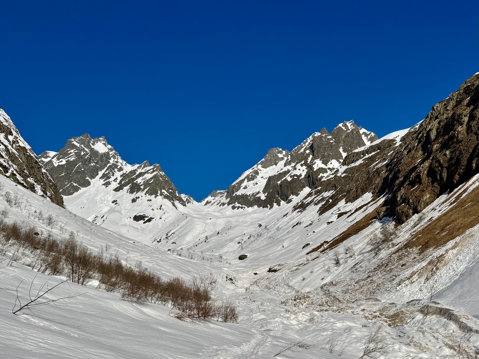 Magnifique vallons du versant savoyard de Belledonne