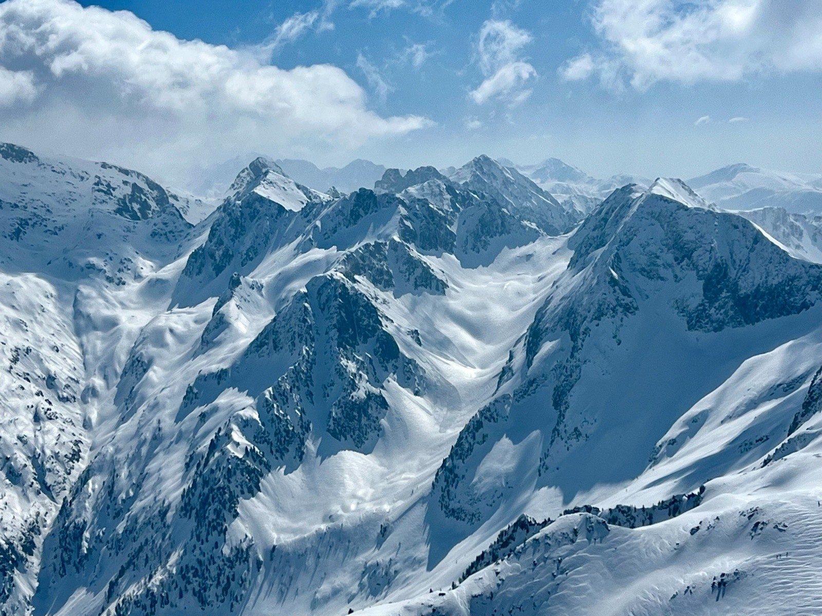 &nbsp;vue sur la sortie de Skiroad de Lundi