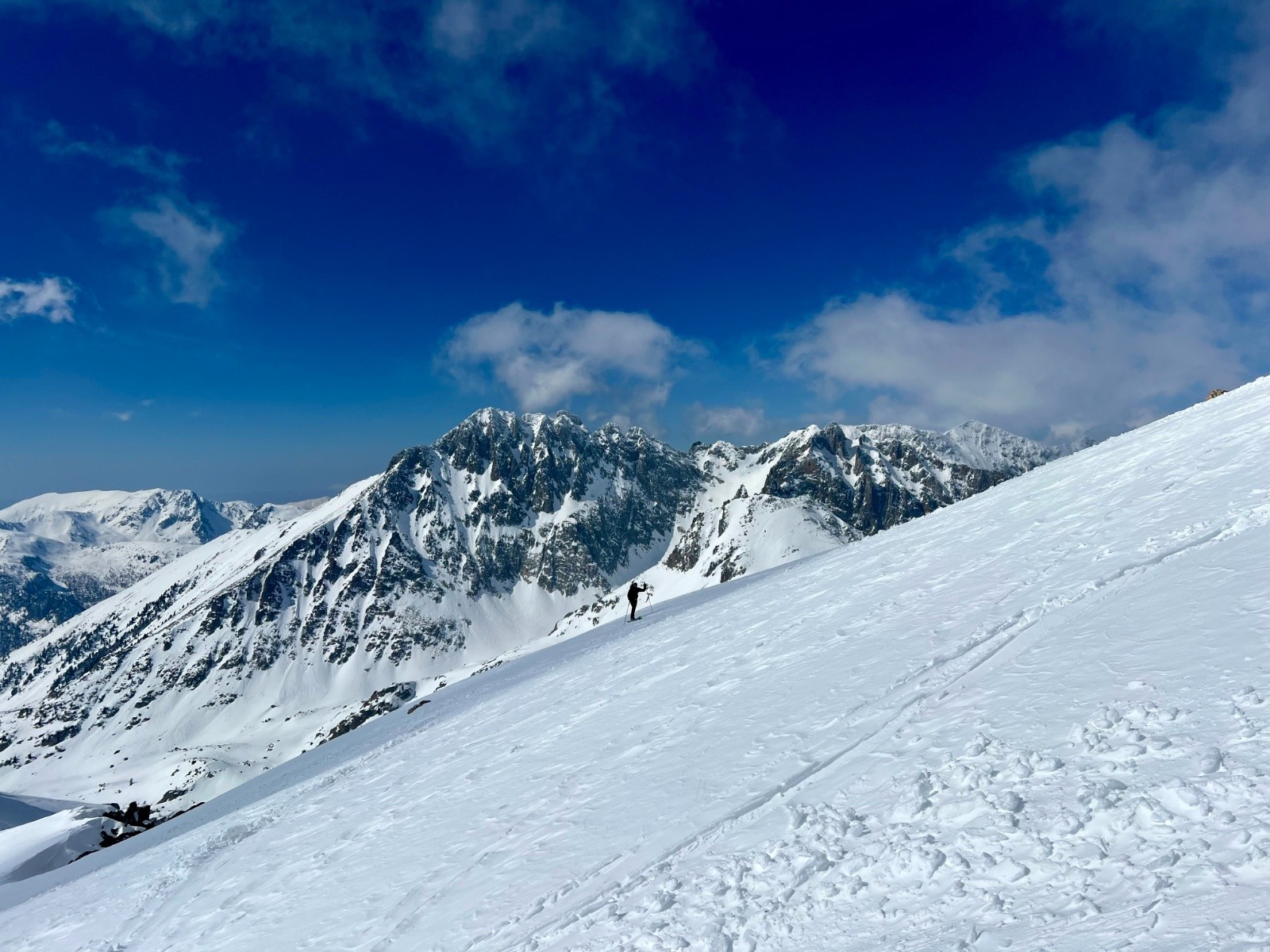 &nbsp;Sur fond de Giegn