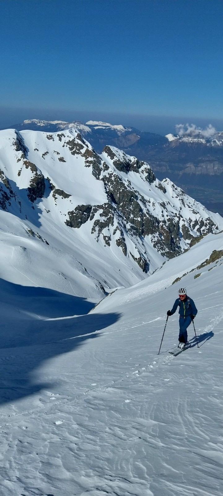 &nbsp;sous le col de la pierre