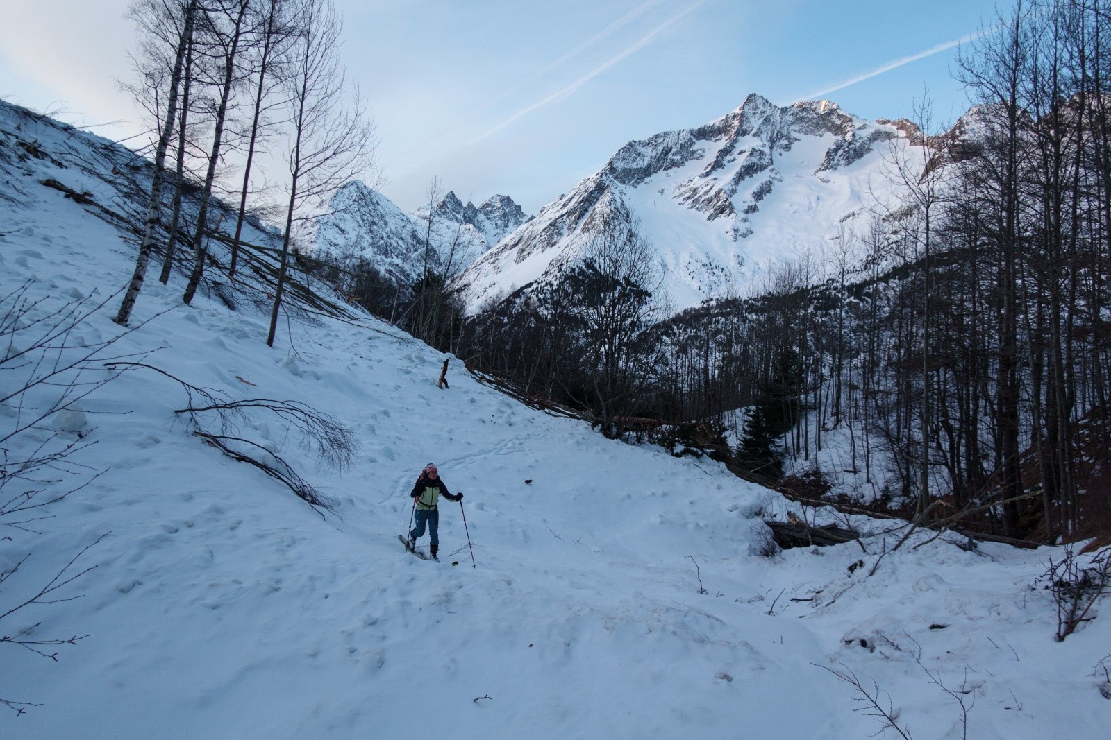 #1 Accueil chaleureux avec une vielle avalanche Accueil chaleureux avec une vielle avalanche