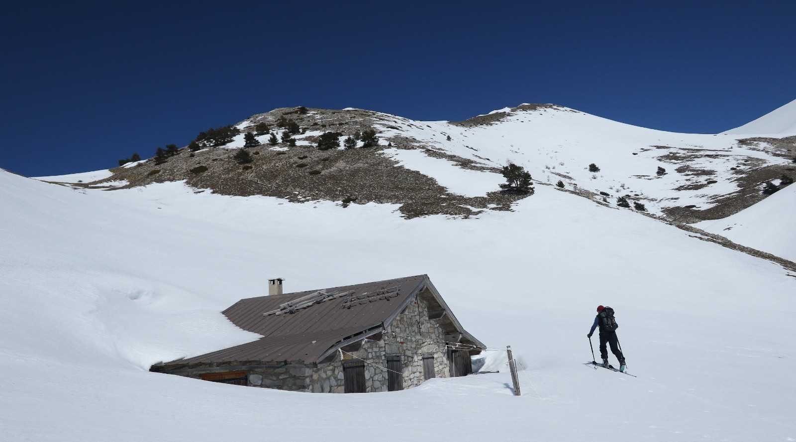 #22 La cabane du Col de Talon La cabane du Col de Talon