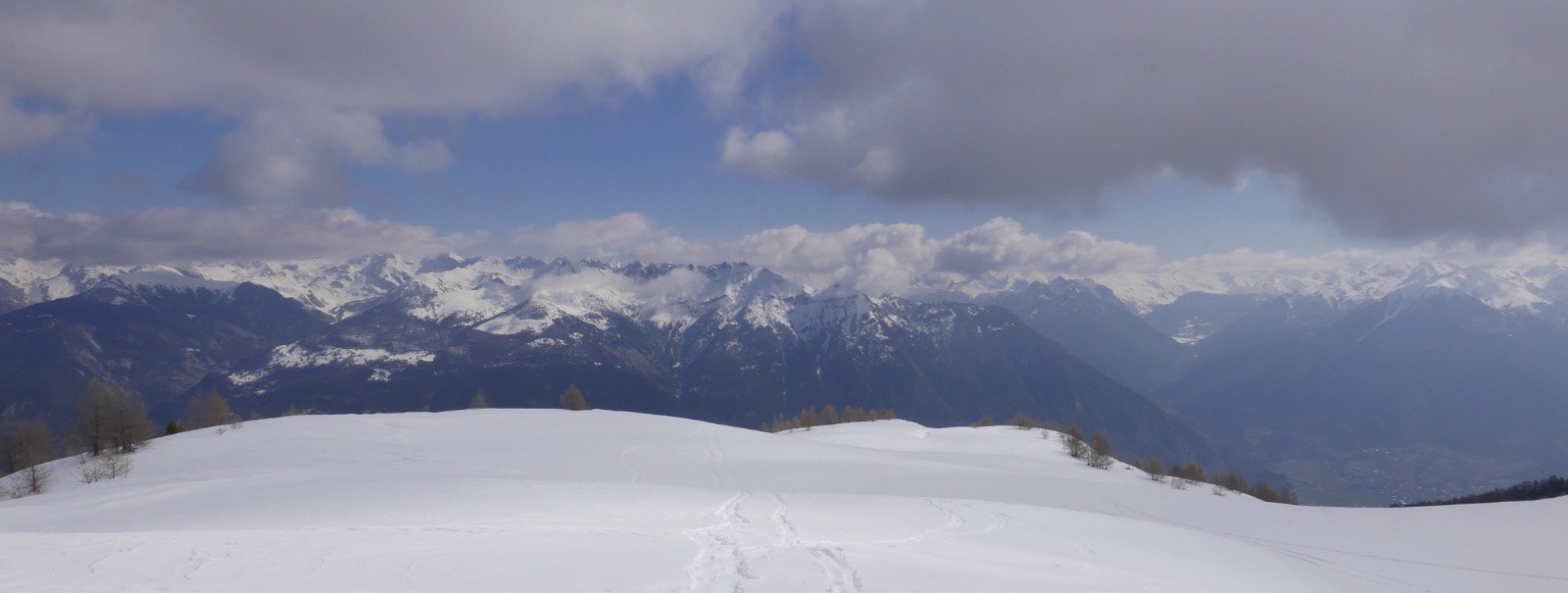 #2 Vers la crête Catinat. Vers la crête Catinat.