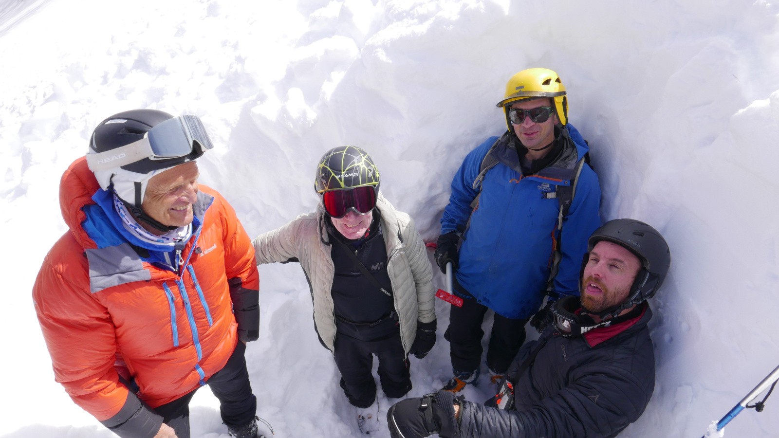 #4 Après avoir creusé 240 cm ! Après avoir creusé 240 cm !