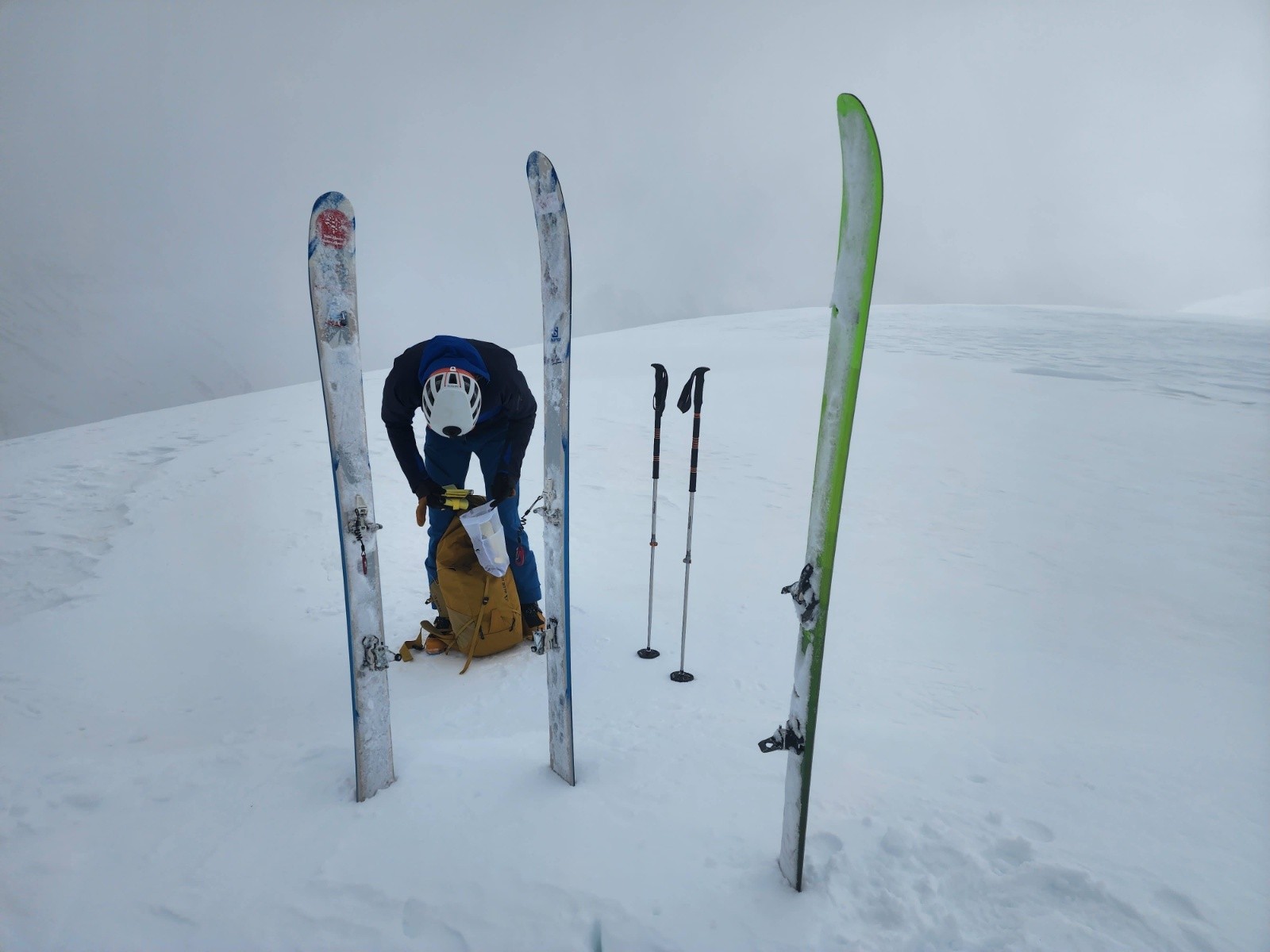 #1 Sommet de Boules avec jour blanc Sommet de Boules avec jour blanc