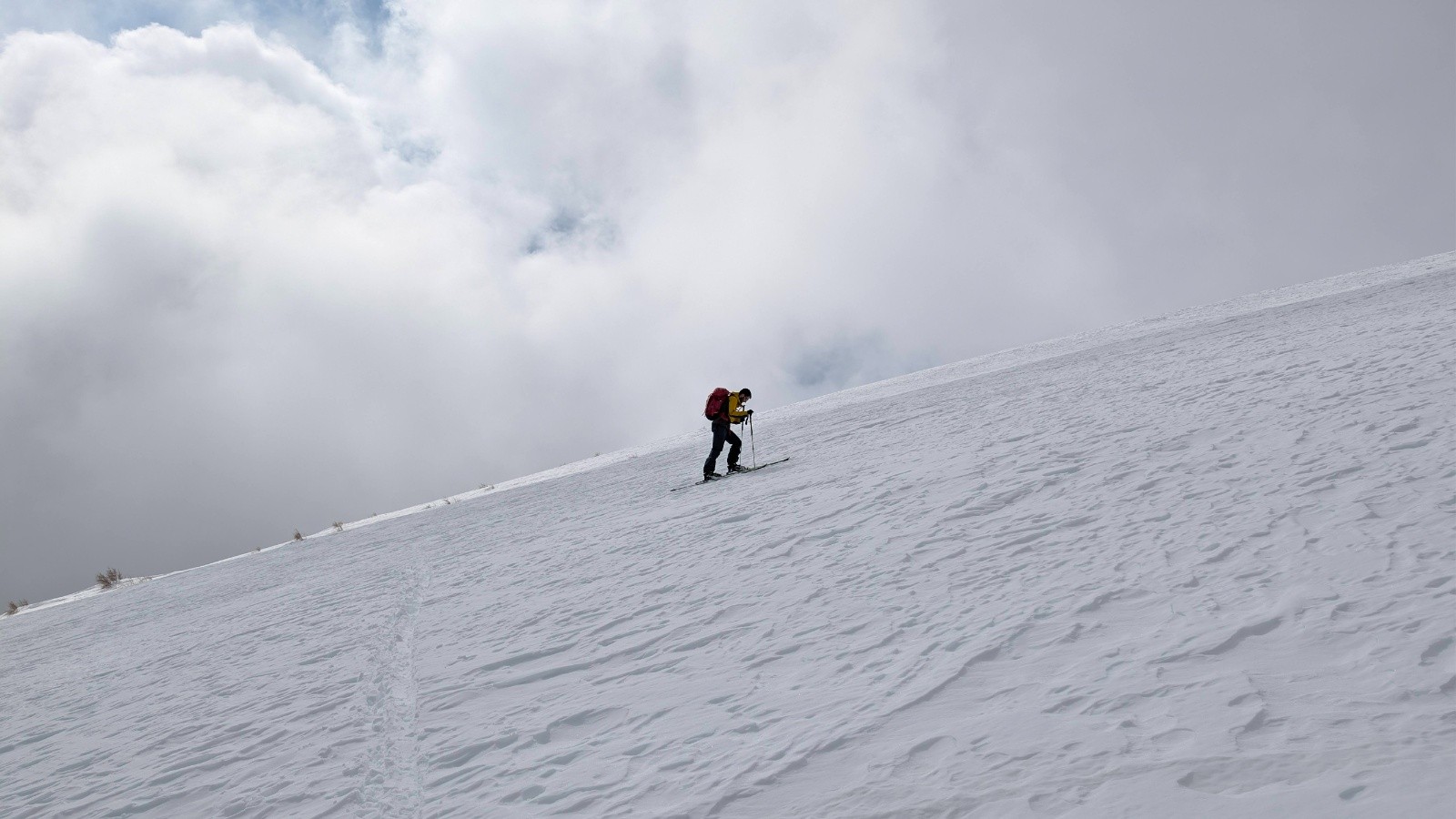 #4 Dans la montée interminable de la Face Est de Boules Dans la montée interminable de la Face Est de Boules