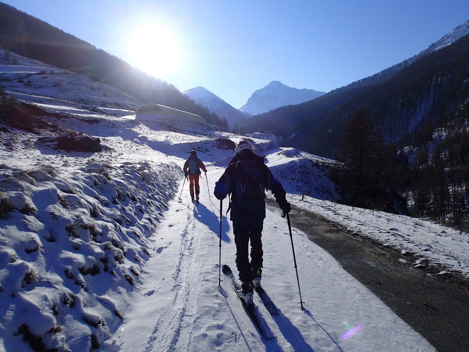 Feu sur Valpreveyre sous tempête de ciel bleu !