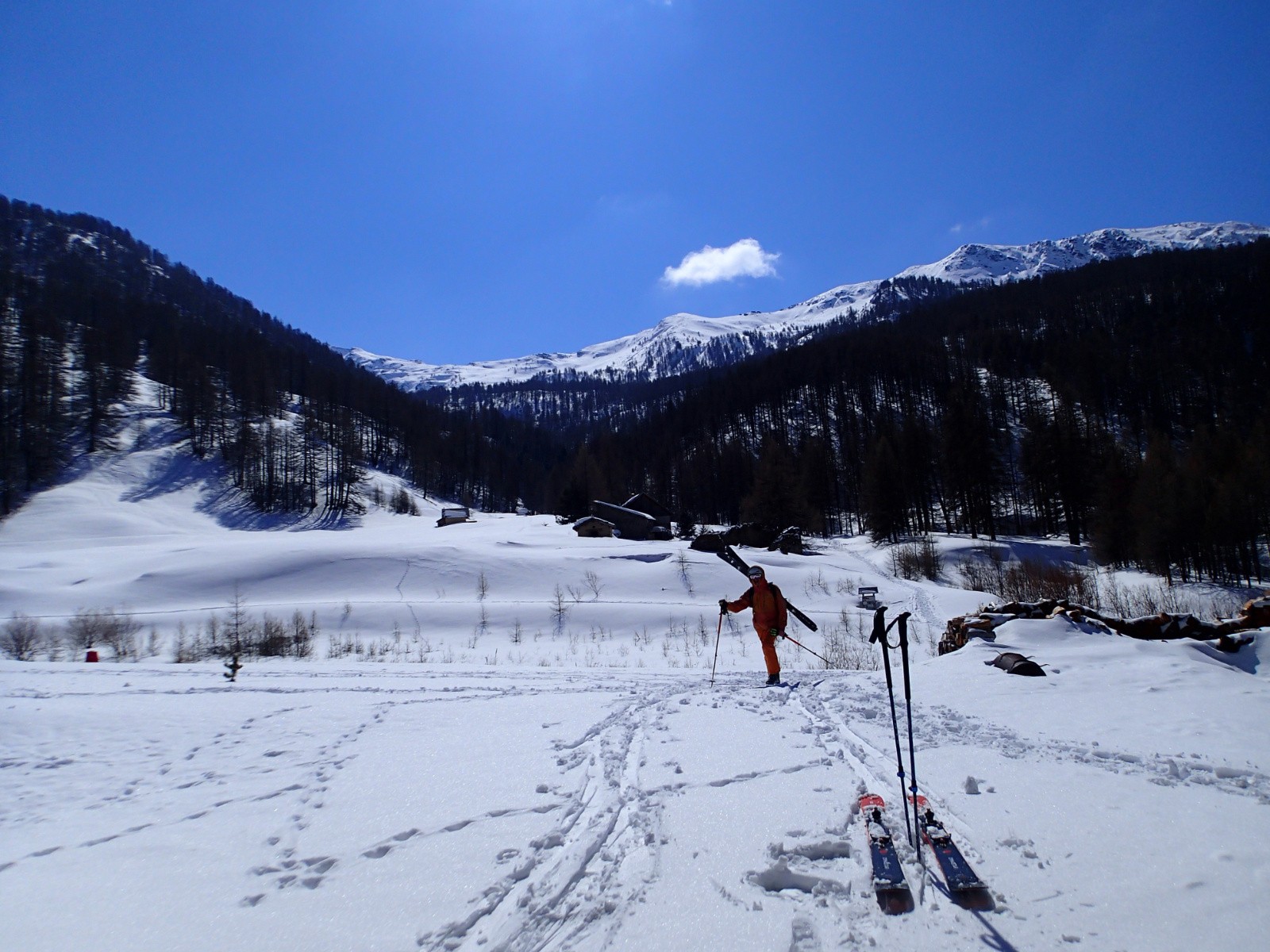 Allez, un ptit arrêt casse-croûte à Valpreveyre ...